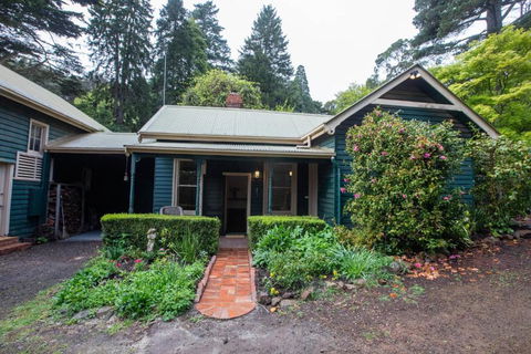 Ard Choille Cottages - Hotel Accommodation 1