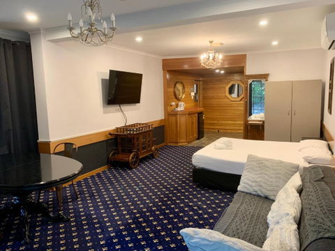 Ascot Motor Inn - Hotel Accommodation 1