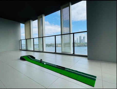 Astonishing Waterview Condo With Pool, Parking - Hotel Accommodation 1