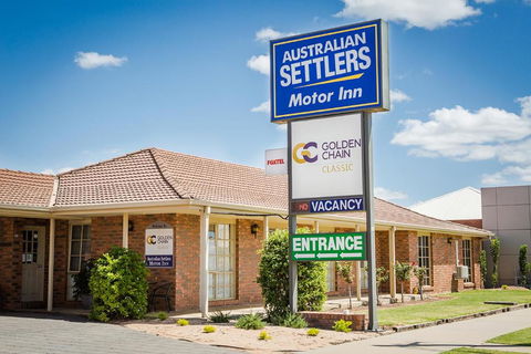 Australian Settlers Motor Inn - Hotel Accommodation 0