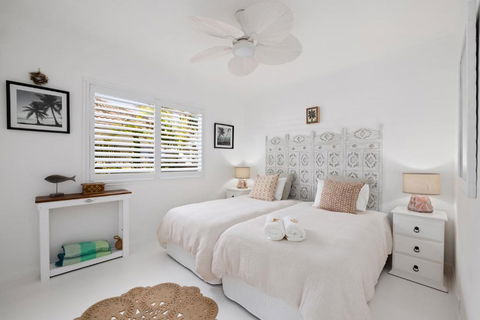 Avalon Beach Cottage, Private, 150m To The Beach! - Hotel Accommodation 3