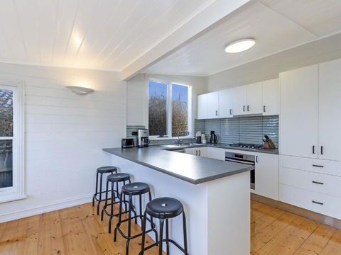 Avery Cottage - Hotel Accommodation 0