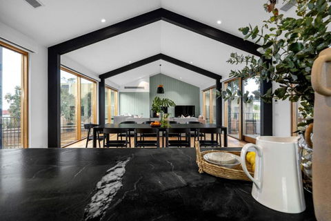 Axbridge - Hotel Accommodation 1