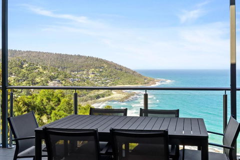 Azure - Hotel Accommodation 4