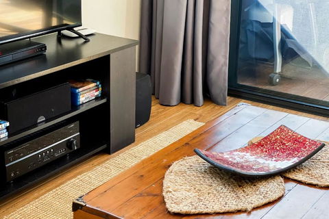 Architecturally Designed Nature Lovers Delight - Hotel Accommodation 3