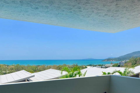 Azure Sea, Oceanviews, Wifi, 2 Pools + Gym - Hotel Accommodation 1