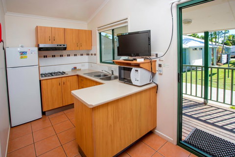 NRMA Bowen Beachfront Holiday Park - Hotel Accommodation 19