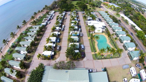 NRMA Bowen Beachfront Holiday Park - Hotel Accommodation 1