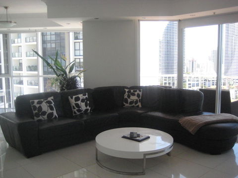 Bel Air On Broadbeach - Official - Hotel Accommodation 15