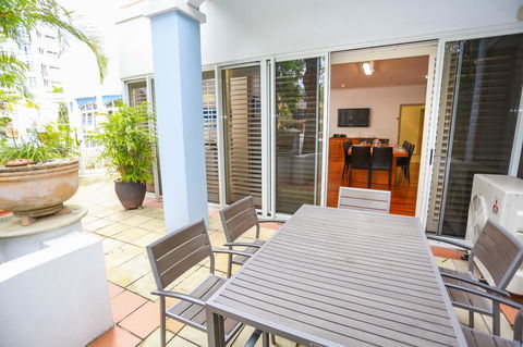 Bel Air On Broadbeach - Official - Hotel Accommodation 9
