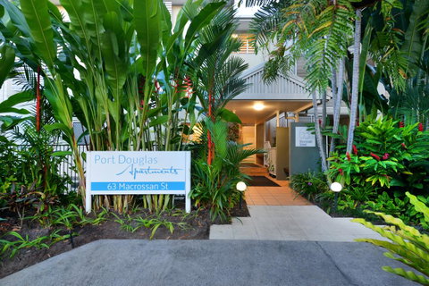 Port Douglas Apartments - Adults Only Oasis - Hotel Accommodation 14