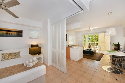 Port Douglas Apartments - Adults Only Oasis - Hotel Accommodation 30