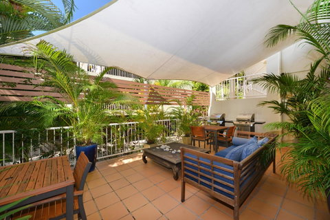 Port Douglas Apartments - Adults Only Oasis - Hotel Accommodation 4