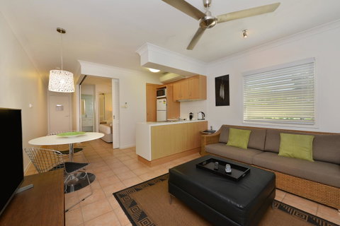 Port Douglas Apartments - Adults Only Oasis - Hotel Accommodation 7
