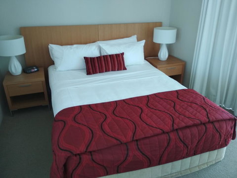 Maldives Resort Main Beach, Gold Coast - Hotel Accommodation 36