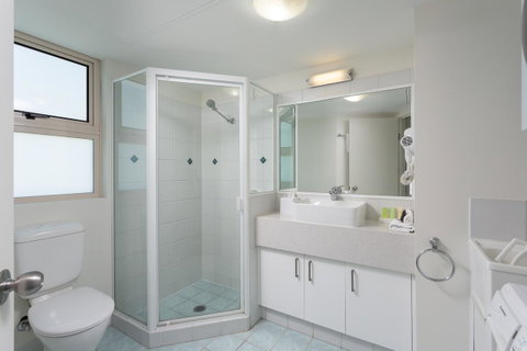 Maldives Resort Main Beach, Gold Coast - Hotel Accommodation 22