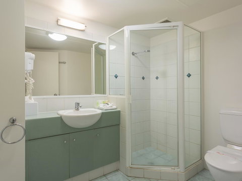 Maldives Resort Main Beach, Gold Coast - Hotel Accommodation 1
