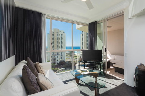Maldives Resort Main Beach, Gold Coast - Hotel Accommodation 18