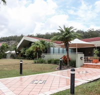 Salisbury Hotel Motel - Hotel Accommodation