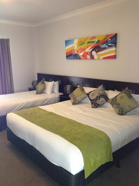 Alexandra Hills Hotel - Hotel Accommodation 16