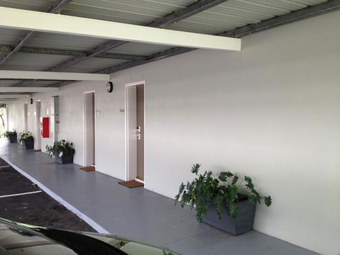 Alexandra Hills Hotel - Hotel Accommodation 17