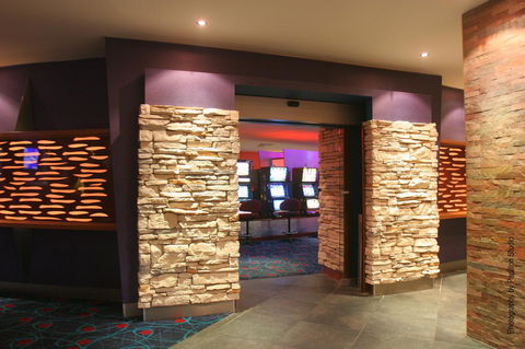 Alexandra Hills Hotel - Hotel Accommodation 18