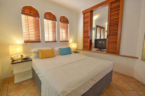 Martinique On Macrossan - Hotel Accommodation 6