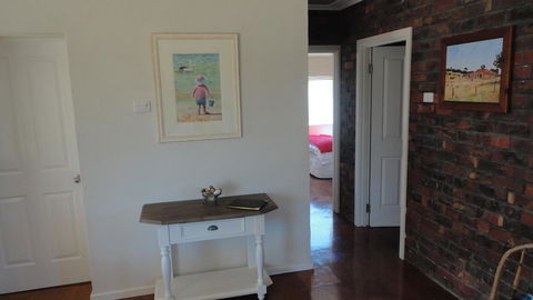 Ratcliff Cottage - Hotel Accommodation 13