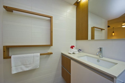Maggies Beachfront Apartment 6 - Hotel Accommodation 7