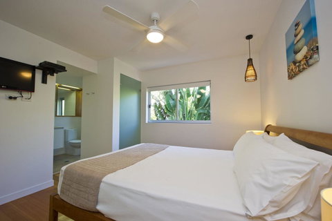 Maggies Beachfront Apartment 6 - Hotel Accommodation 5