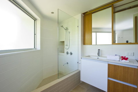 Maggies Beachfront Apartment 6 - Hotel Accommodation 8