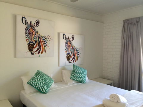Arcadia Village Motel - Hotel Accommodation 39