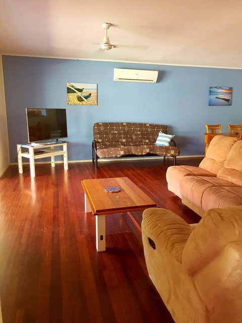 Arcadia Beach Guest House And Car Hire - Hotel Accommodation 23