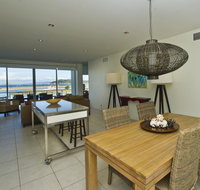 Blue on Blue Apartment 933 - Hotel Accommodation