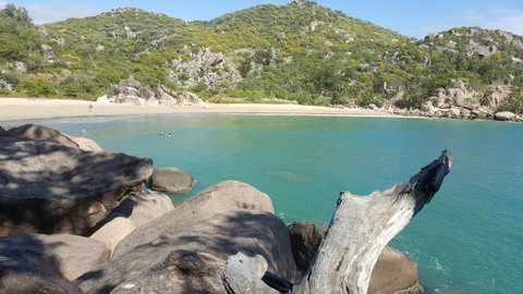 Magnetic Island Holiday House - Hotel Accommodation 13