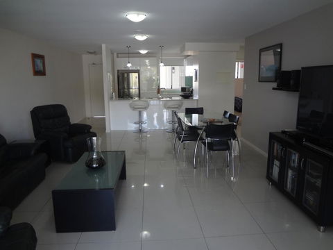 Keith's Sister - Hotel Accommodation 13