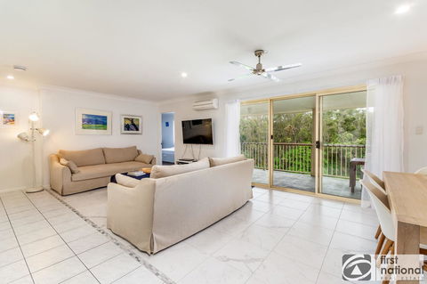 Immaculate Spacious Second Floor Unit Overlooking Pristine Parklands - Hotel Accommodation 3