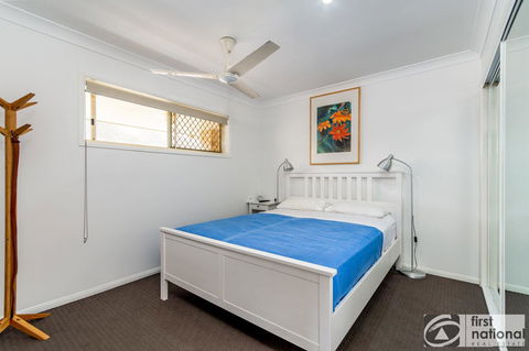 Immaculate Spacious Second Floor Unit Overlooking Pristine Parklands - Hotel Accommodation 8