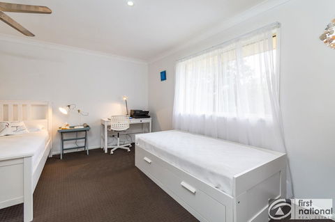 Immaculate Spacious Second Floor Unit Overlooking Pristine Parklands - Hotel Accommodation 4