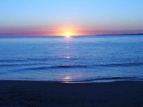 Lowset, Pet Friendly Cottage - Sunset Ave, Bongaree - Hotel Accommodation 6