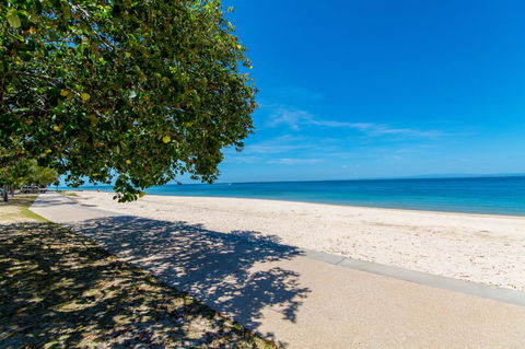 Lowset, Pet Friendly Cottage - Sunset Ave, Bongaree - Hotel Accommodation 11