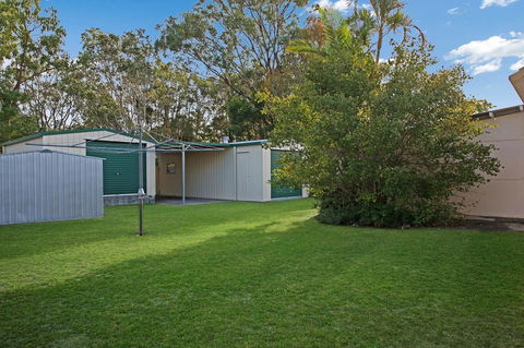 Lowset, Pet Friendly Cottage - Sunset Ave, Bongaree - Hotel Accommodation 10