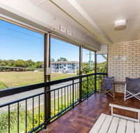 Spacious Unit overlooking Moreton Bay - Boyd St Woorim - Hotel Accommodation