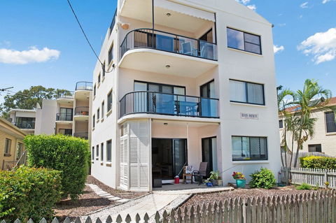 Quiet Location Across From Waterfront - South Esp, Bongaree - Hotel Accommodation 0