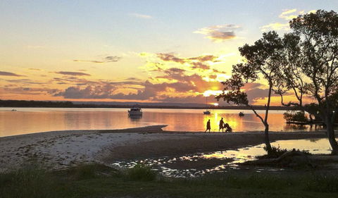 Quiet Location Across From Waterfront - South Esp, Bongaree - Hotel Accommodation 6