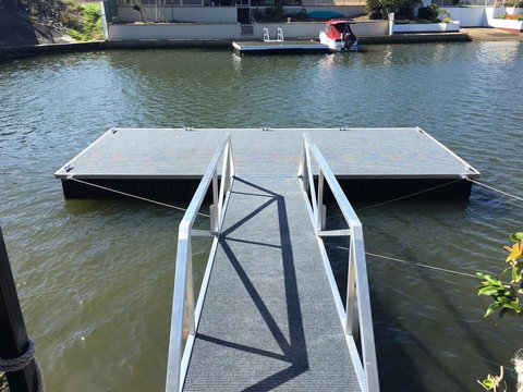 Ground Floor, Family Unit On The Canal With Free WIFI! - Hotel Accommodation 2