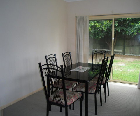 Ground Floor, Family Unit On The Canal With Free WIFI! - Hotel Accommodation 13