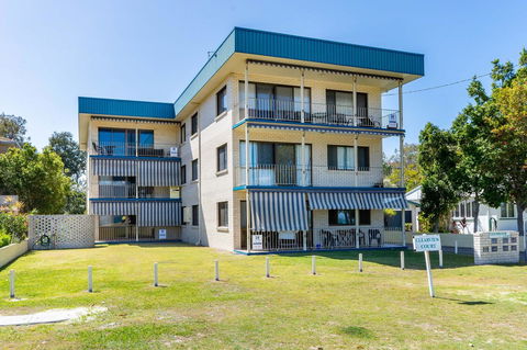 Fantastic Views From This Top Floor Unit! - Hotel Accommodation 1