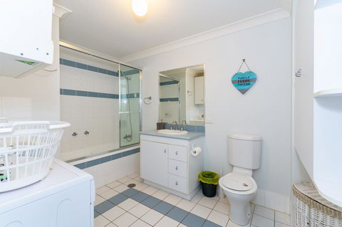 Waterfront Views From Private Rooftop Balcony - Bayview South Esp, Bongaree - Hotel Accommodation 19