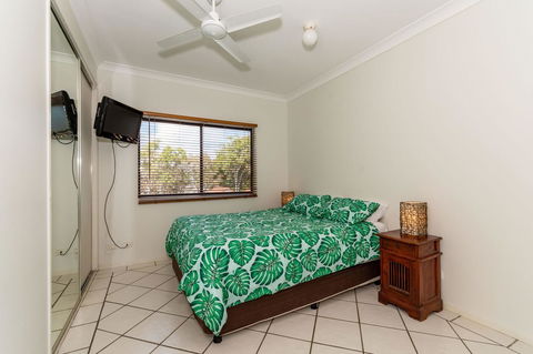 Waterfront Views From Private Rooftop Balcony - Bayview South Esp, Bongaree - Hotel Accommodation 11